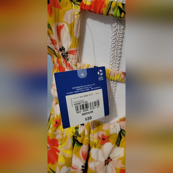 Arizona Jean Co Floral Print Romper NWT - Picture 6 of 13